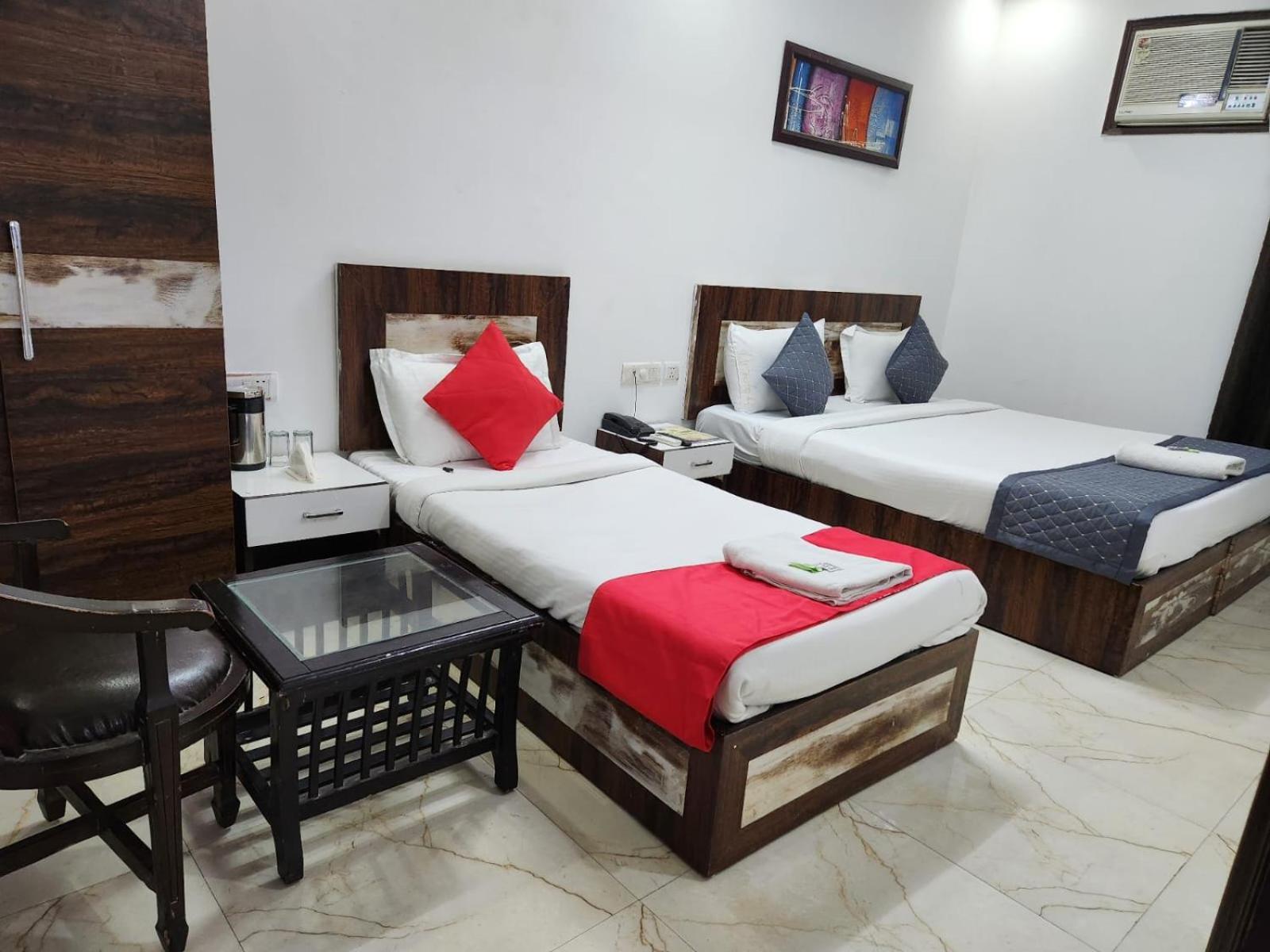 Airport Hotel Claytone New Delhi Luaran gambar